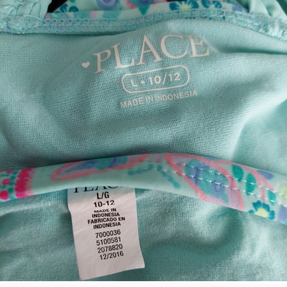 Size large swim bundle of 2 swim suits, size large 10/12 - Picture 10 of 15